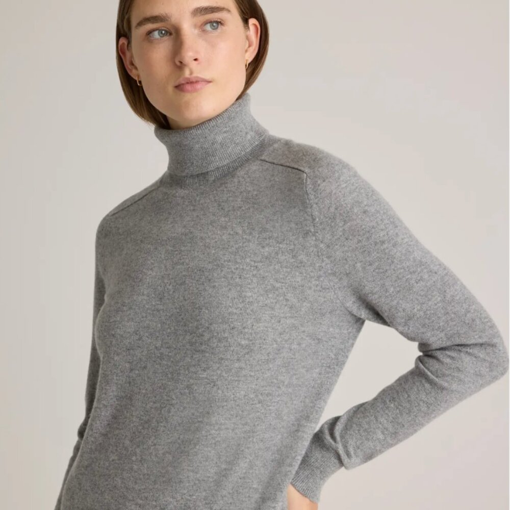 Quince Mongolian Cashmere Turtleneck Sweater | Heather Grey | XS